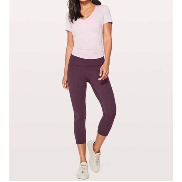 LULULEMON ATHLETICA Wunder Under Crop in Black Cherry Size 4 - Picture 2 of 4